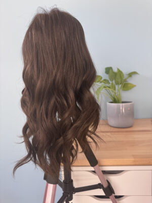 Volumateur capillaire en cheveux naturels slaves pour chute de cheveux, perte de densité, alopécie androgénétique.