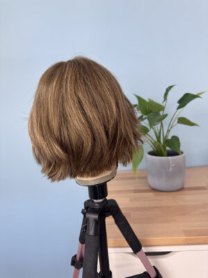 Perruque courte Claire en cheveux naturels